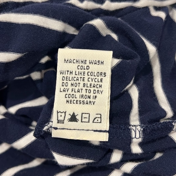 Max‎ Studio Halter Top - Picture 7 of 7